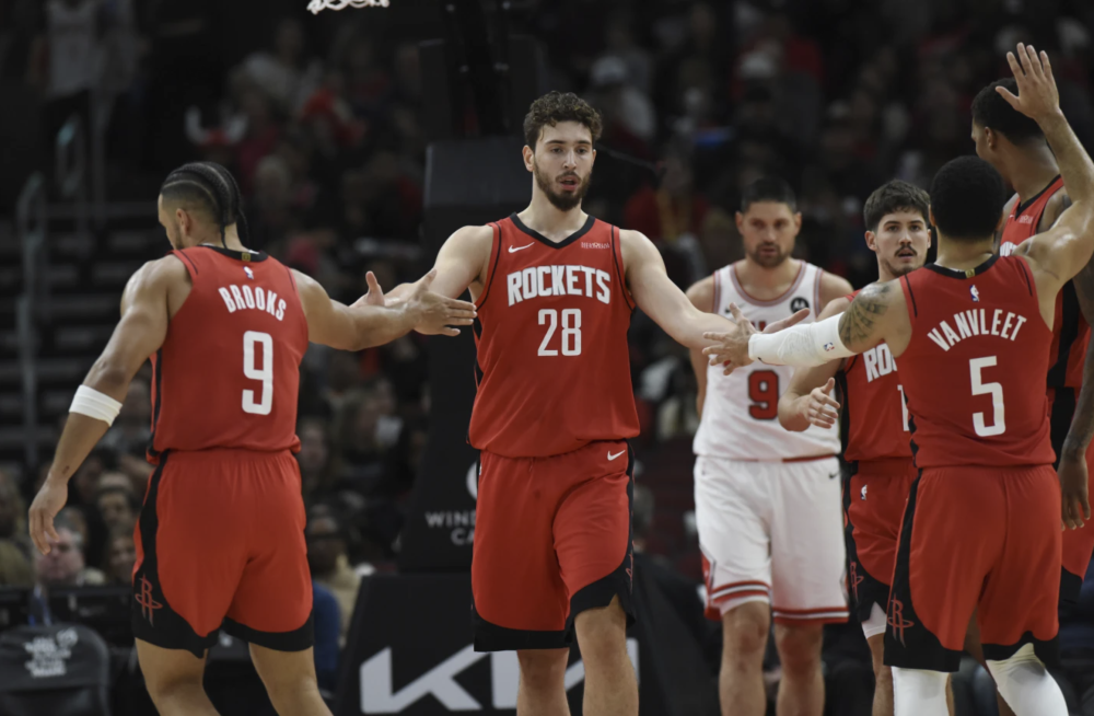 爱游戏体育官网-包含贝内文托主场告捷，提升排名重返前十的词条