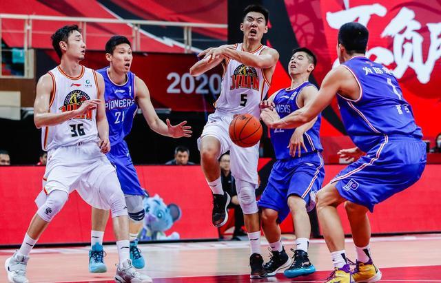 哈尔斯塔特爆冷击败对手，实现赛季首胜的简单介绍