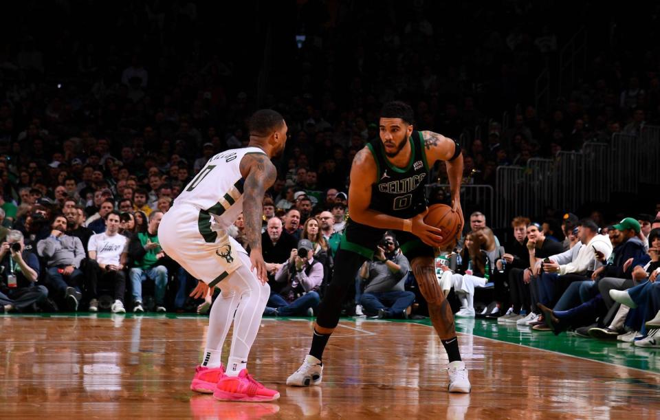 雄鹿队再次胜出,豪取两连胜 雄鹿队再次胜出,豪取两连胜