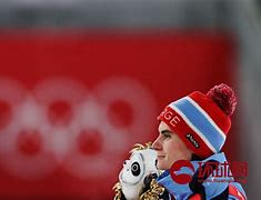 爱游戏亚洲官网-挪威选手高唱凯歌，金牌傲立领奖