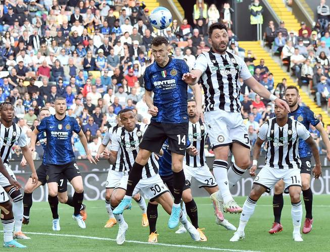 爱游戏-乌迪内斯球队备战下一场比赛