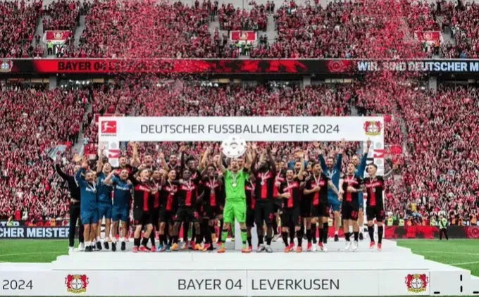 爱游戏官网-包含摩纳哥胜斯图加特，逆袭迎来豪取三分的词条