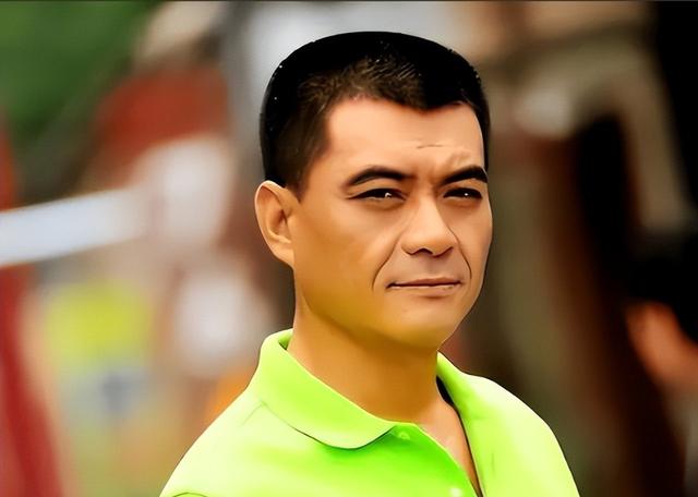 包含华遭遇悬殊失利，实力差距明显的词条