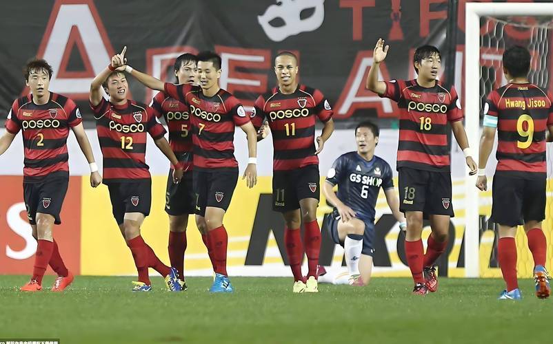 对手球队在比赛中展示强大实力 对手球队在比赛中展示强大实力