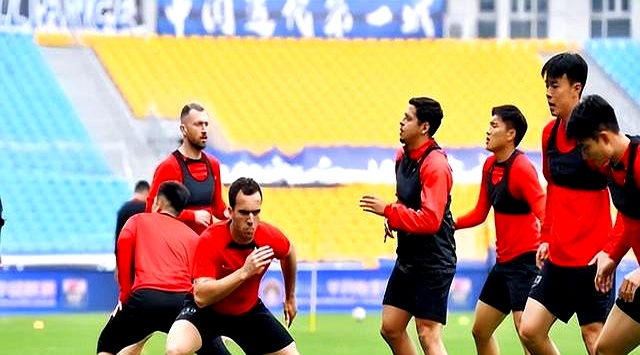 中超球队球员失常，主帅展开严厉批评