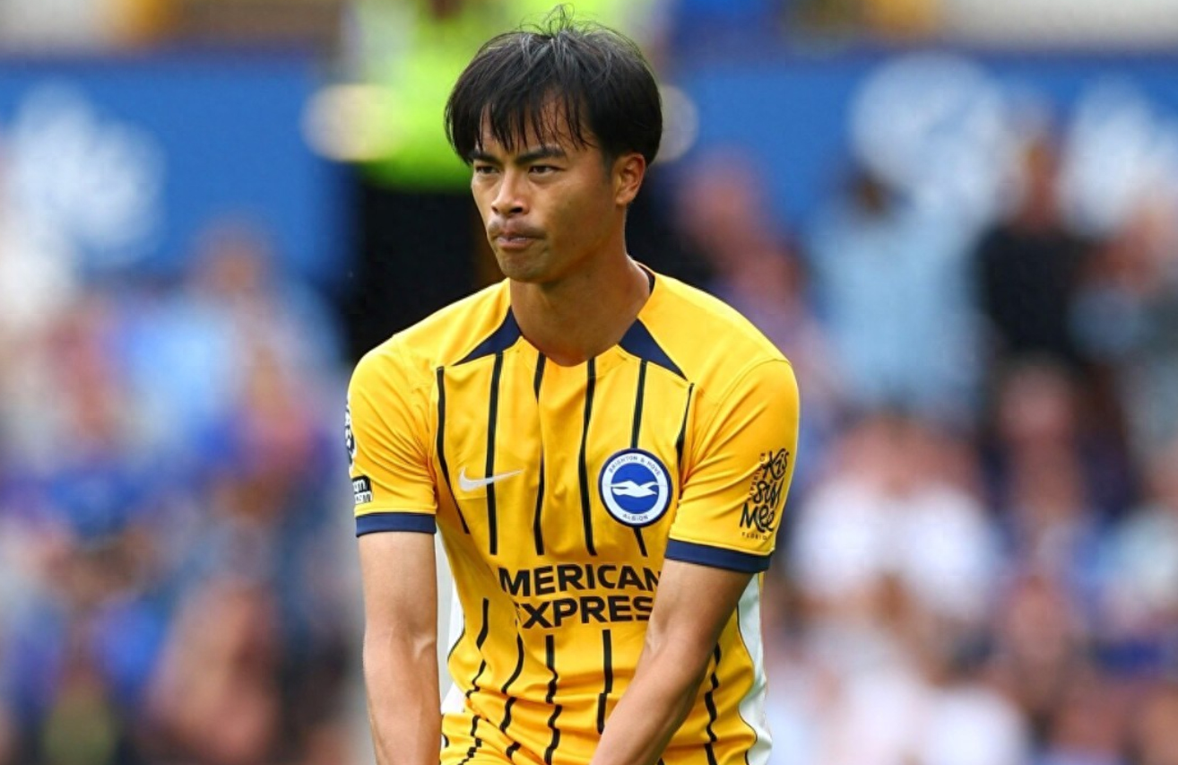 爱游戏入口-包含日本国脚加盟英格兰球队，双方签约庆祝的词条