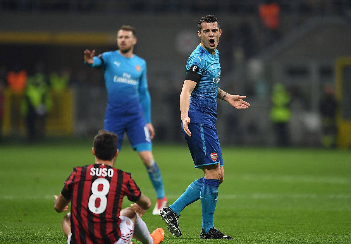 包含博洛尼亚客场大胜，士气高涨的词条