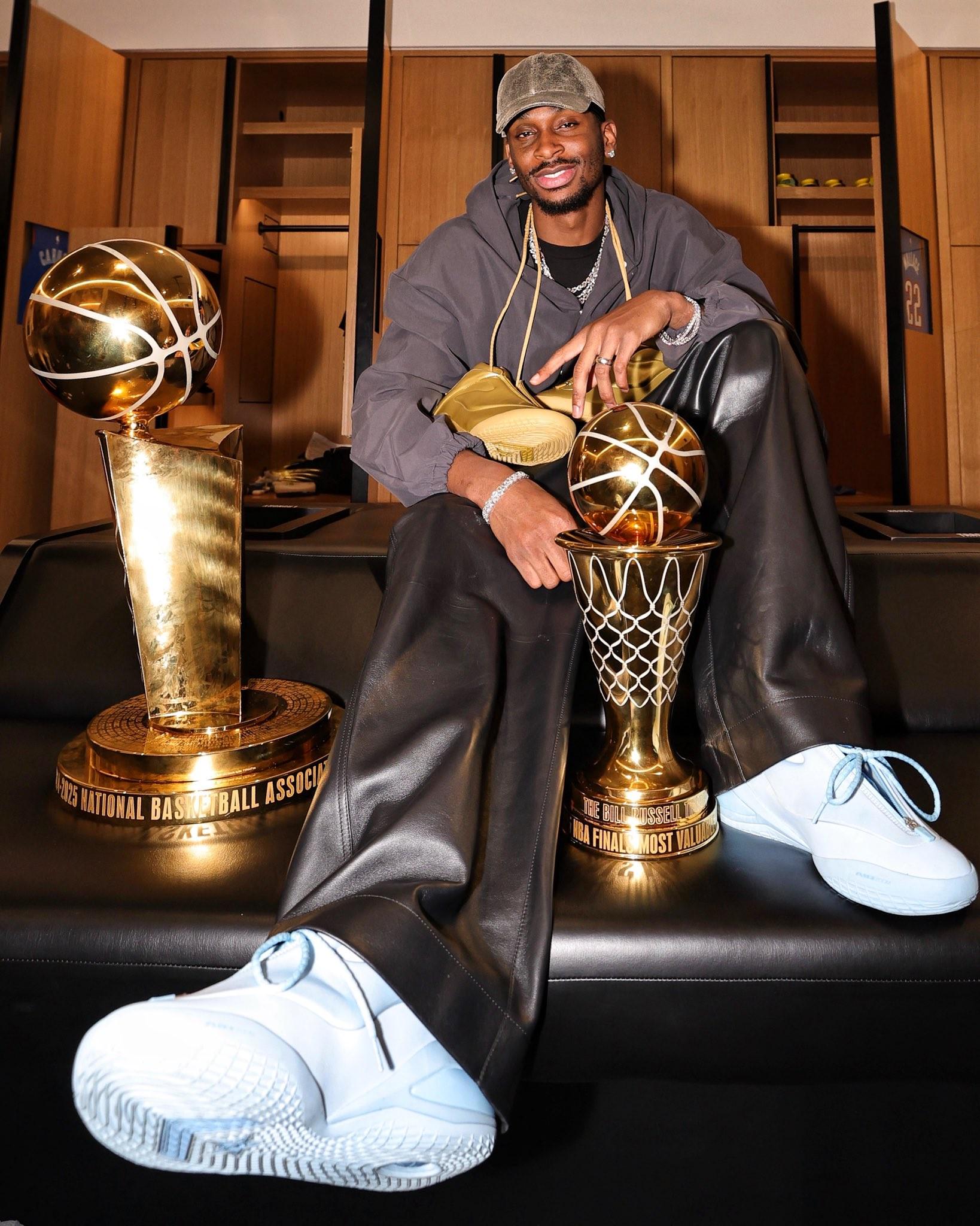 爱游戏中国官网-加拿大篮球联赛新秀崭露头角