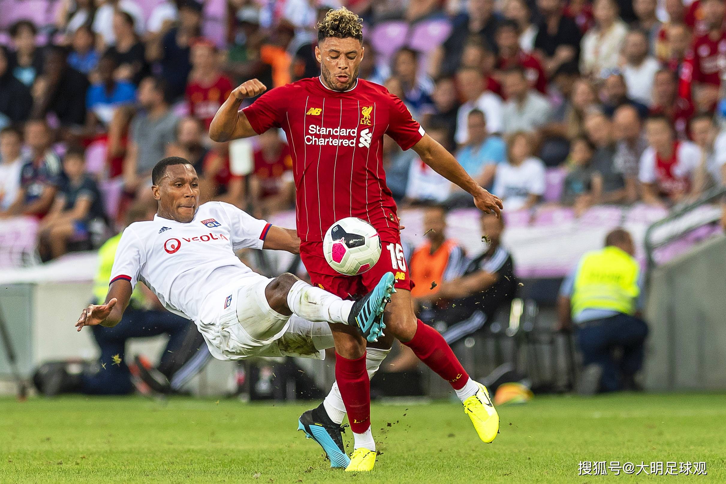 爱游戏app下载-里昂队在法甲联赛中表现抢眼