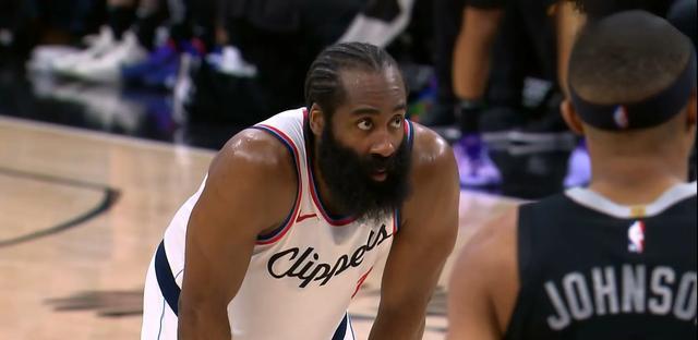 爱游戏登录入口-关于快船客场惊险击败马刺，连胜不断的信息